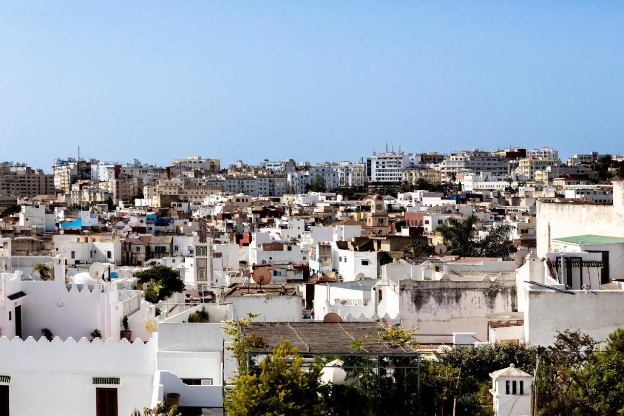 Dar Tahendit Tanger Buitenkant foto